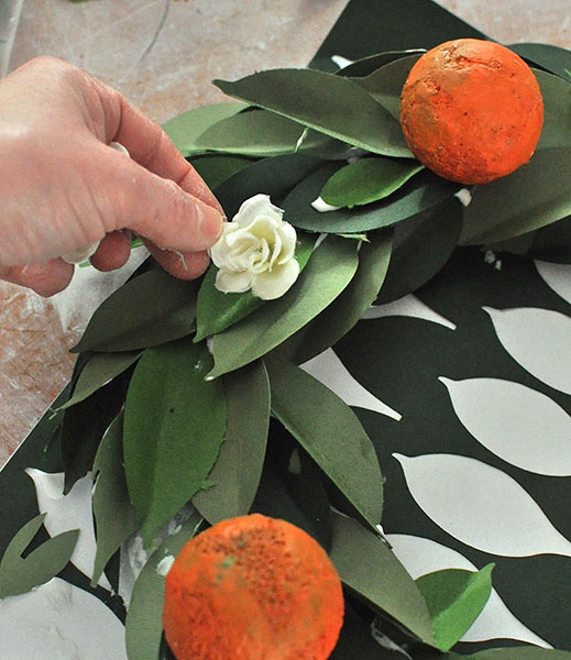 This Faux Orange Wreath Is Everything For Spring Greenery