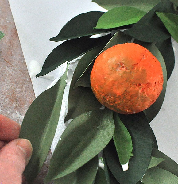 This Faux Orange Wreath Is Everything For Spring Glue leaves