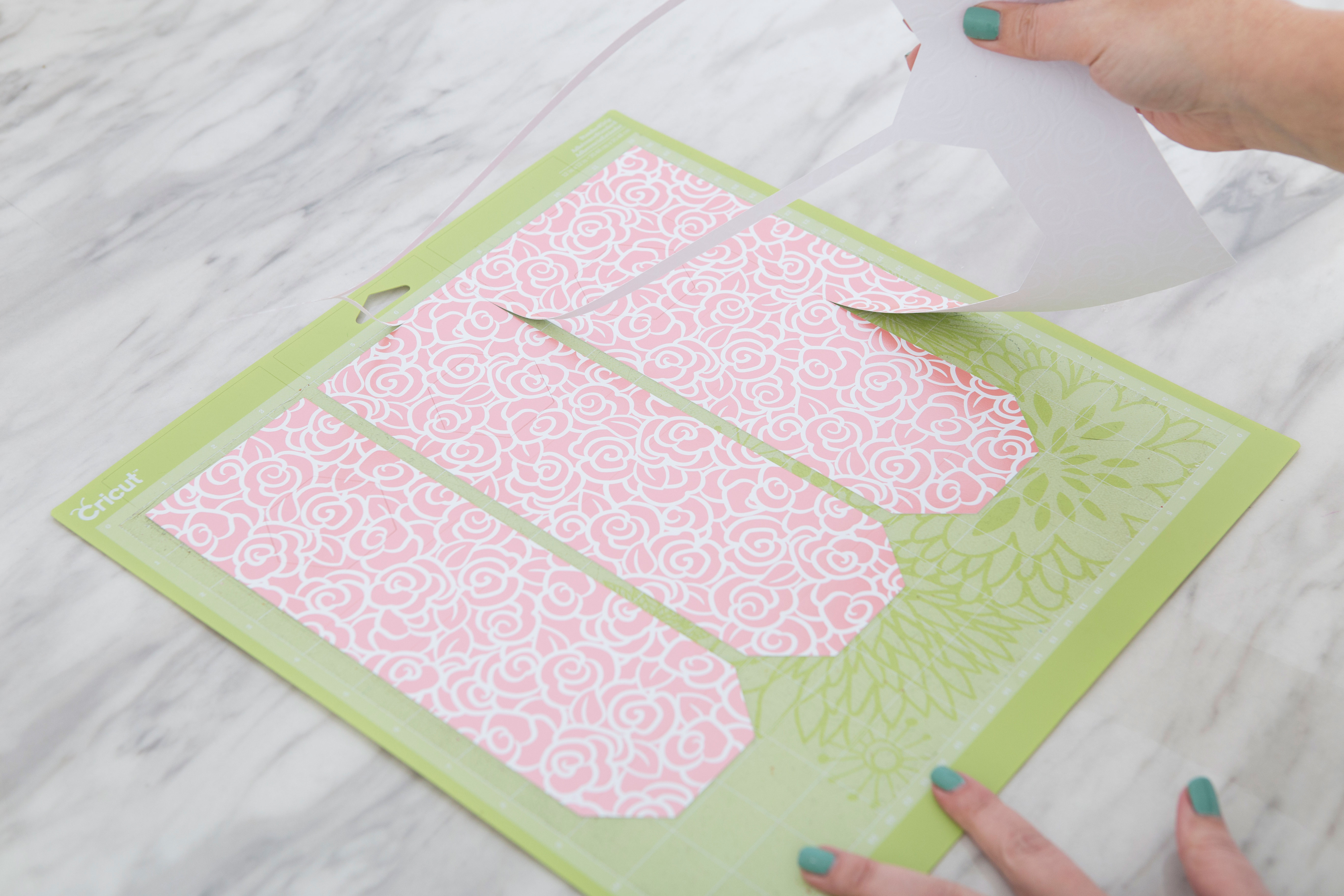 3: Remove Cuts Remove pouches from mat