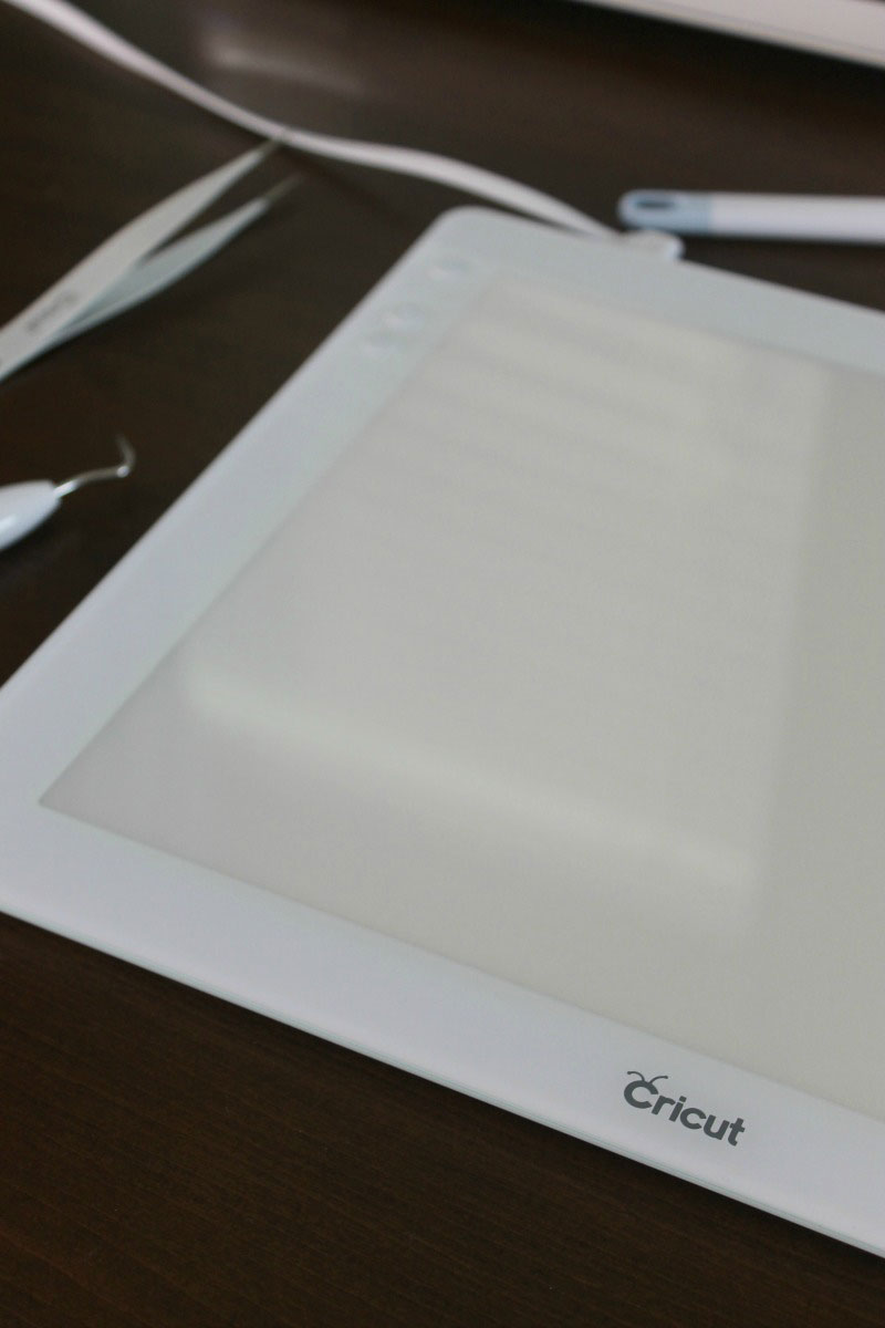 5 Ways to Create with the Cricut BrightPad™ Uses for the Cricut BrightPad