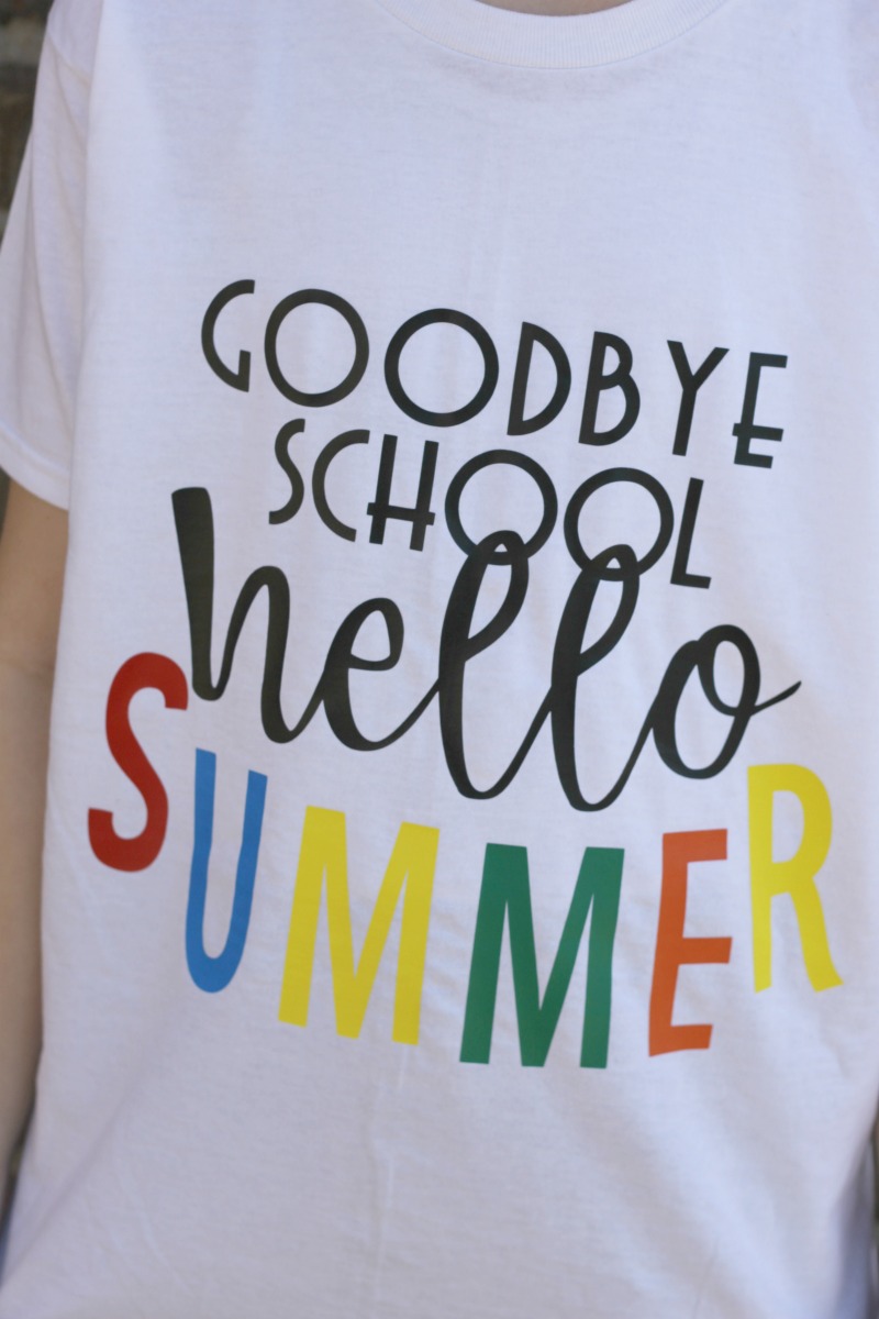 DIY Last Day of School Autograph Tee Attach the word summer