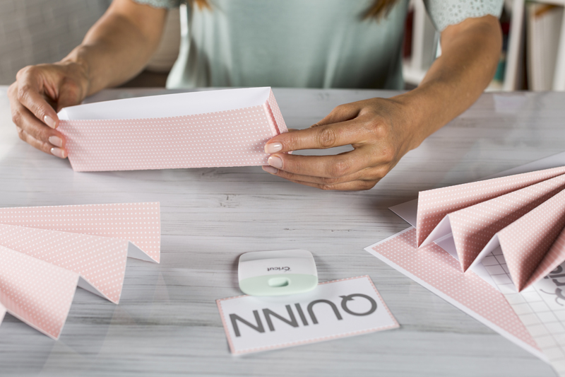 Start School Right With This Embellished Folder Tutorial Embellished Folder Tutorial