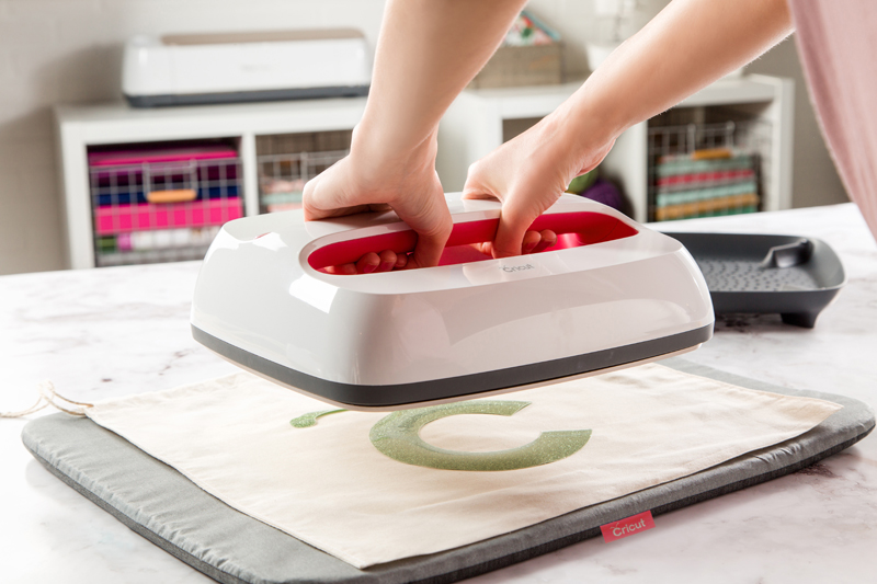 how to do iron on cricut