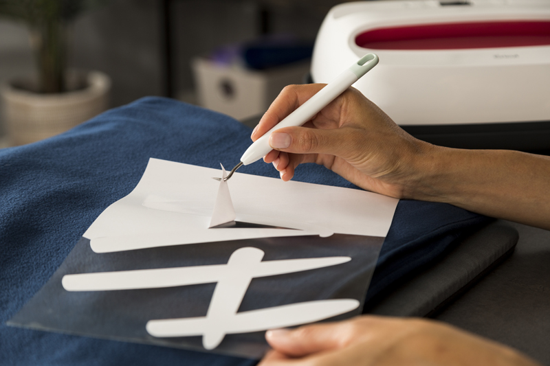 2: Weed Your Design DIY Tailgate Blanket