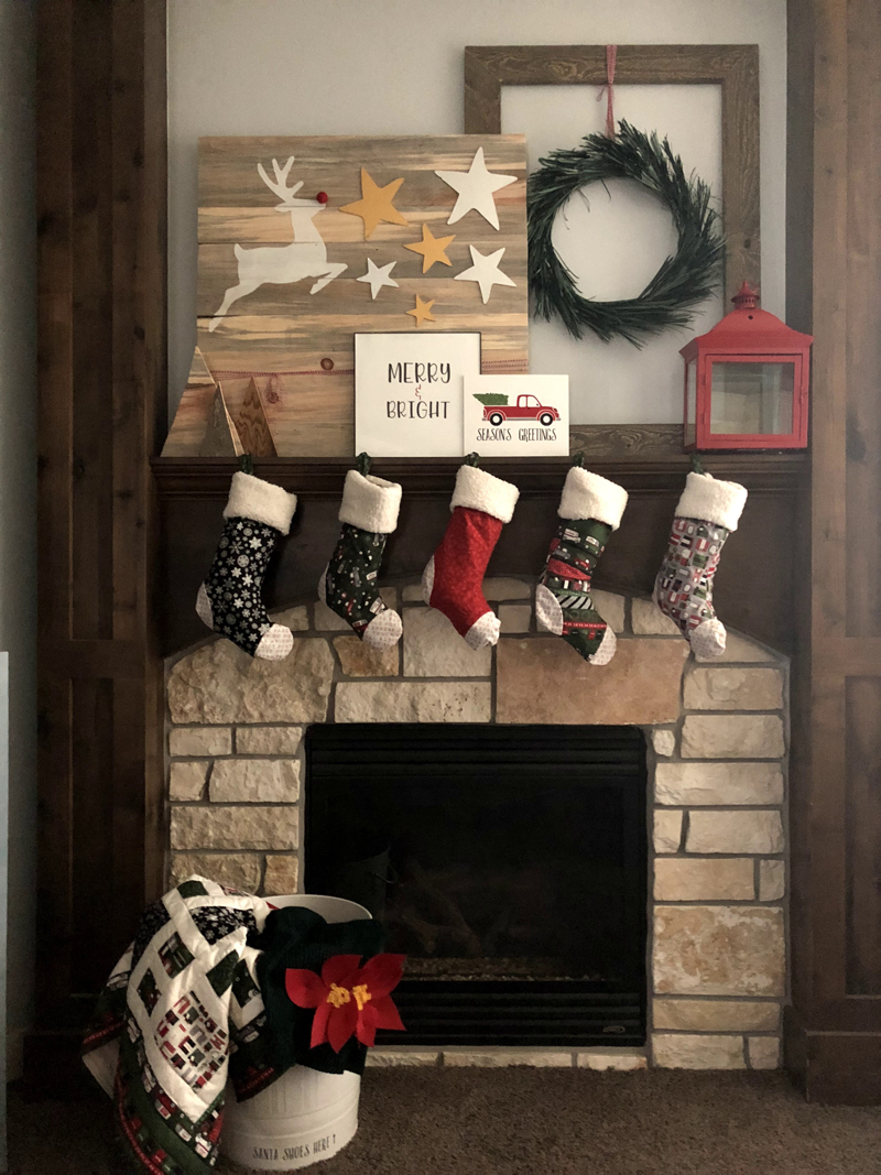 8 Weeks to DIY Holiday Décor: Week 1 – The Mantel 8 Weeks to DIY Holiday Decor: Mantel