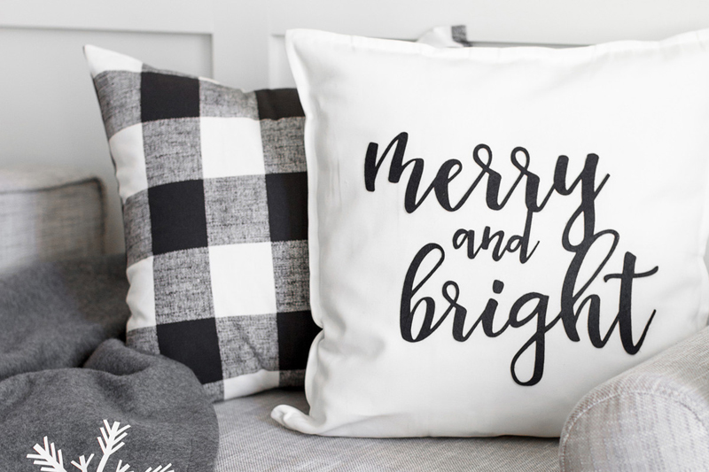 8 Weeks to DIY Holiday Décor: Week 2 – The Living Room 8 Weeks to DIY Holiday Decor: Living Room