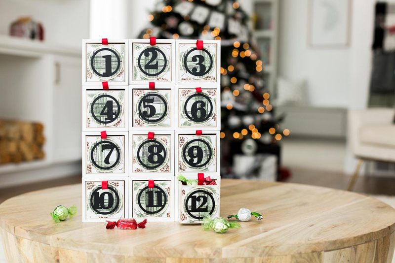 Deck the Halls (and Living Room) This Holiday Season DIY Farmhouse Holiday Decor