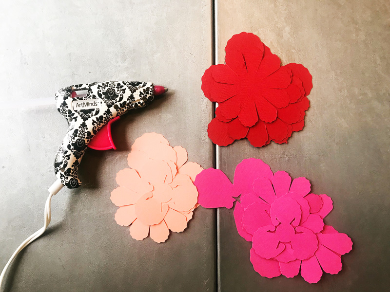 4: Assemble the Flowers DIY Valentine's Wreath