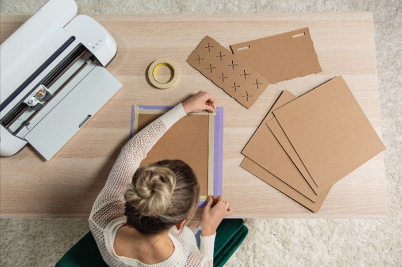 2: Cut the Chipboard DIY vinyl organizer, iron-on organizer