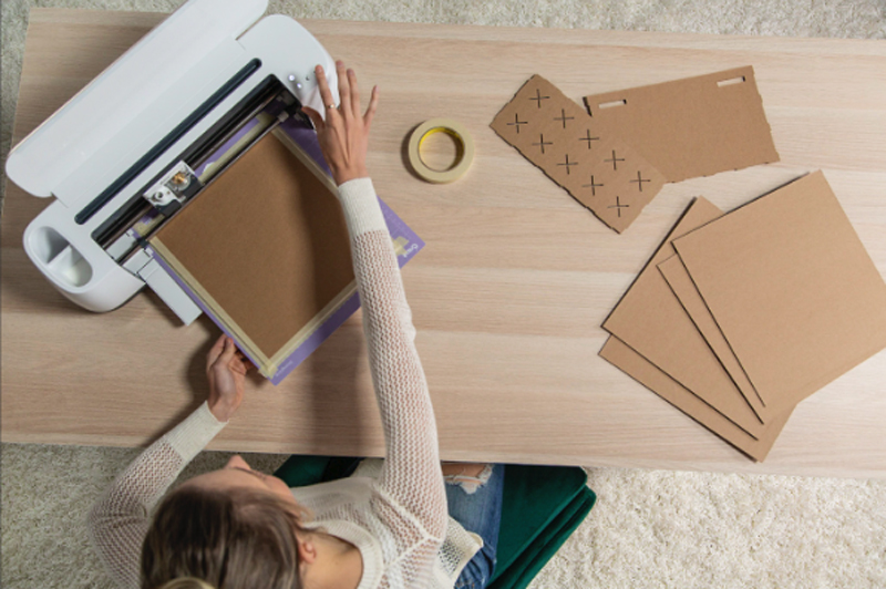 3: Check the Cut DIY vinyl organizer, iron-on organizer