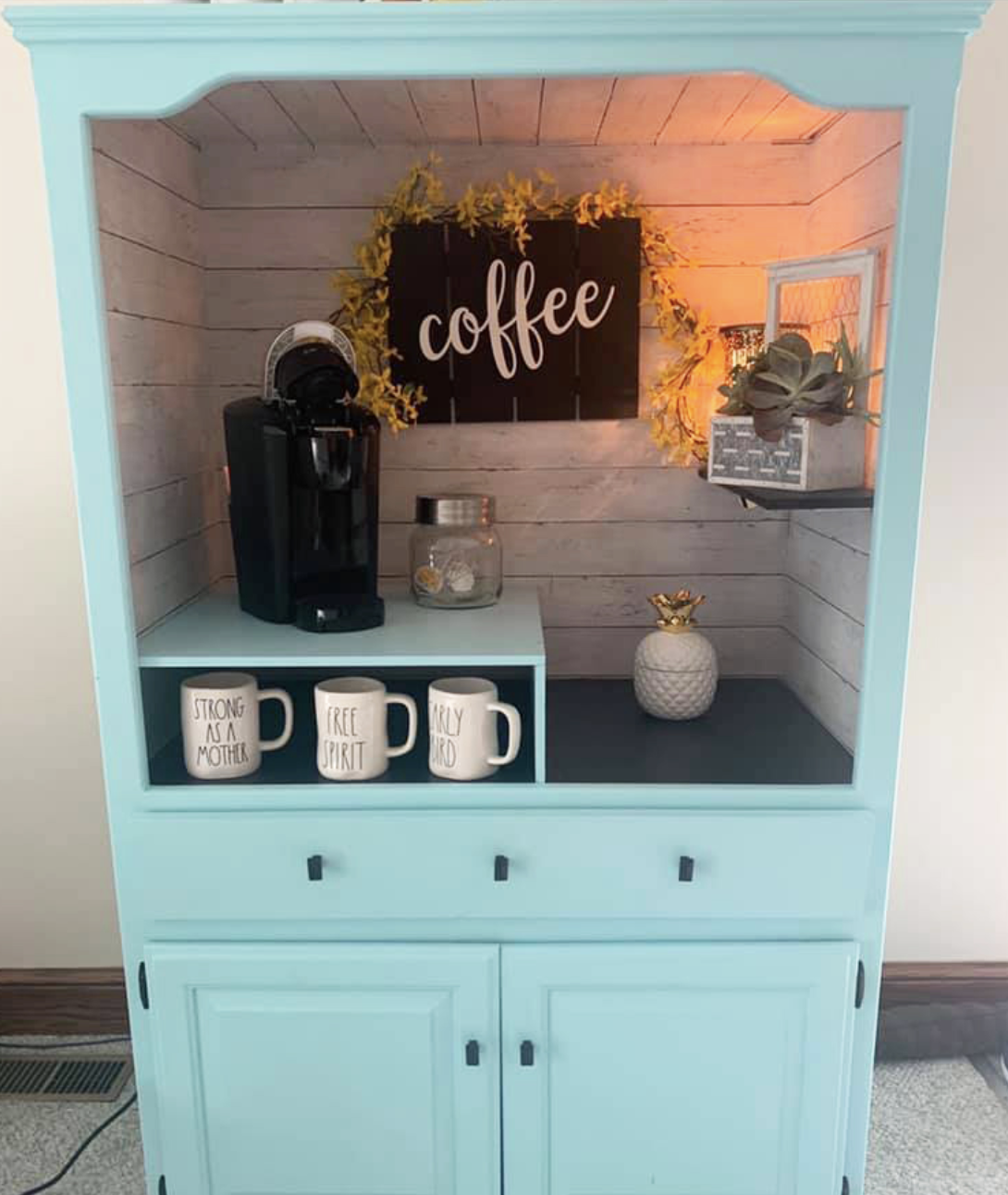 Custom coffee sign and mugs